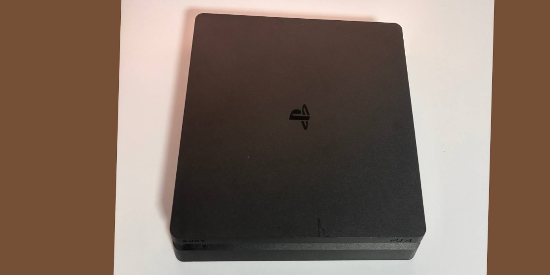 PlayStation 4 Slim